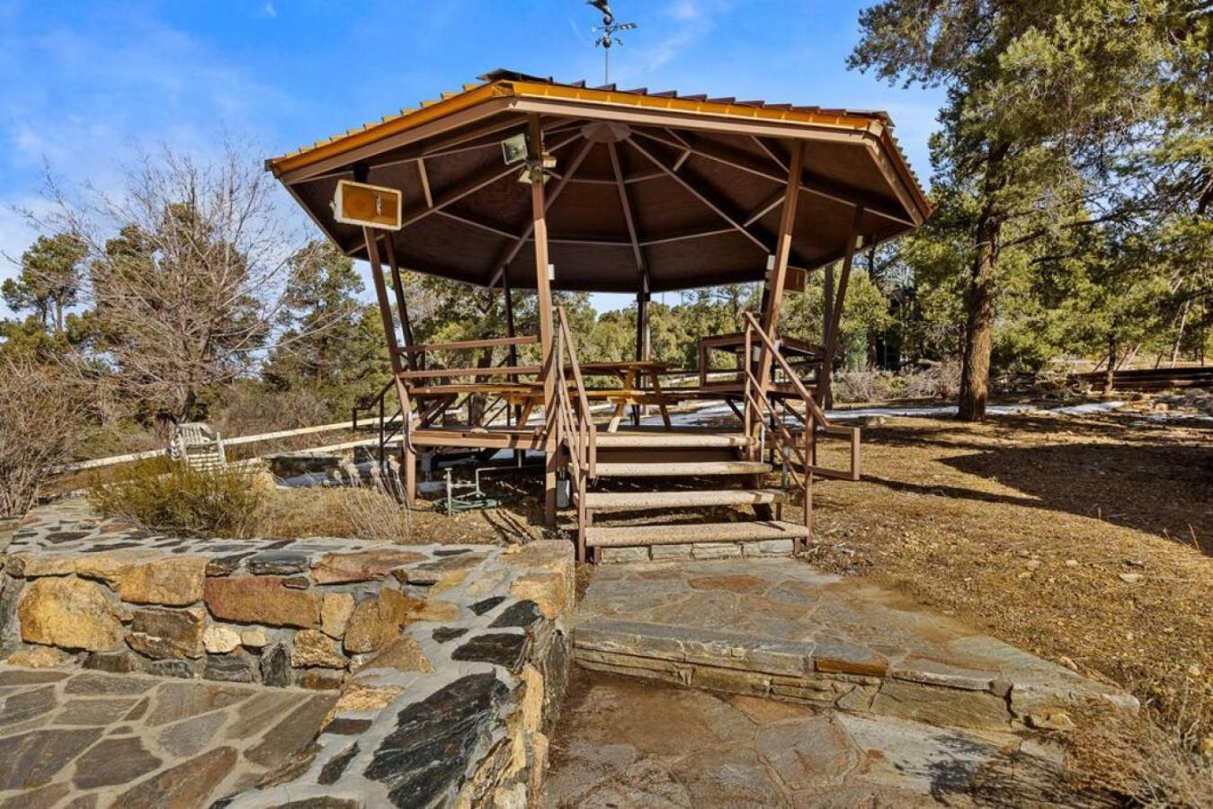 Steel Pine Lodge A Rustic Mountain Retreat Views Baldwin Lake 외부 사진