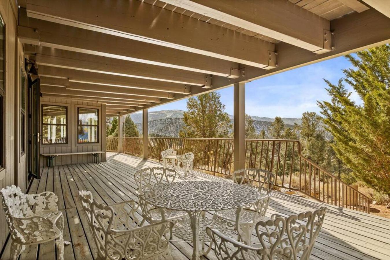 Steel Pine Lodge A Rustic Mountain Retreat Views Baldwin Lake 외부 사진