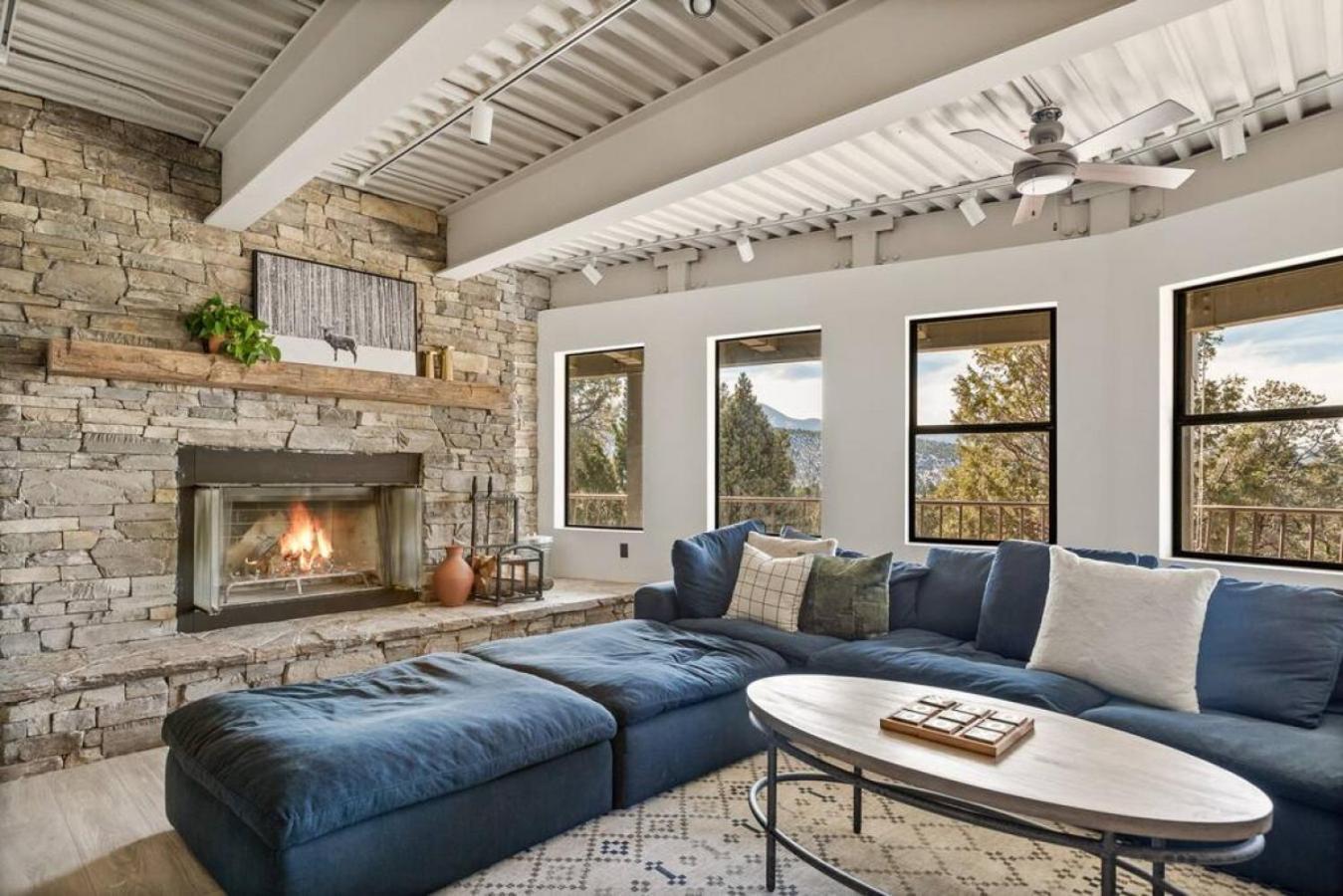 Steel Pine Lodge A Rustic Mountain Retreat Views Baldwin Lake 외부 사진