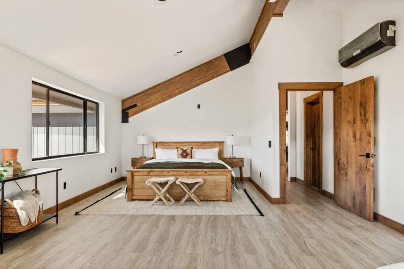 Steel Pine Lodge A Rustic Mountain Retreat Views Baldwin Lake 외부 사진