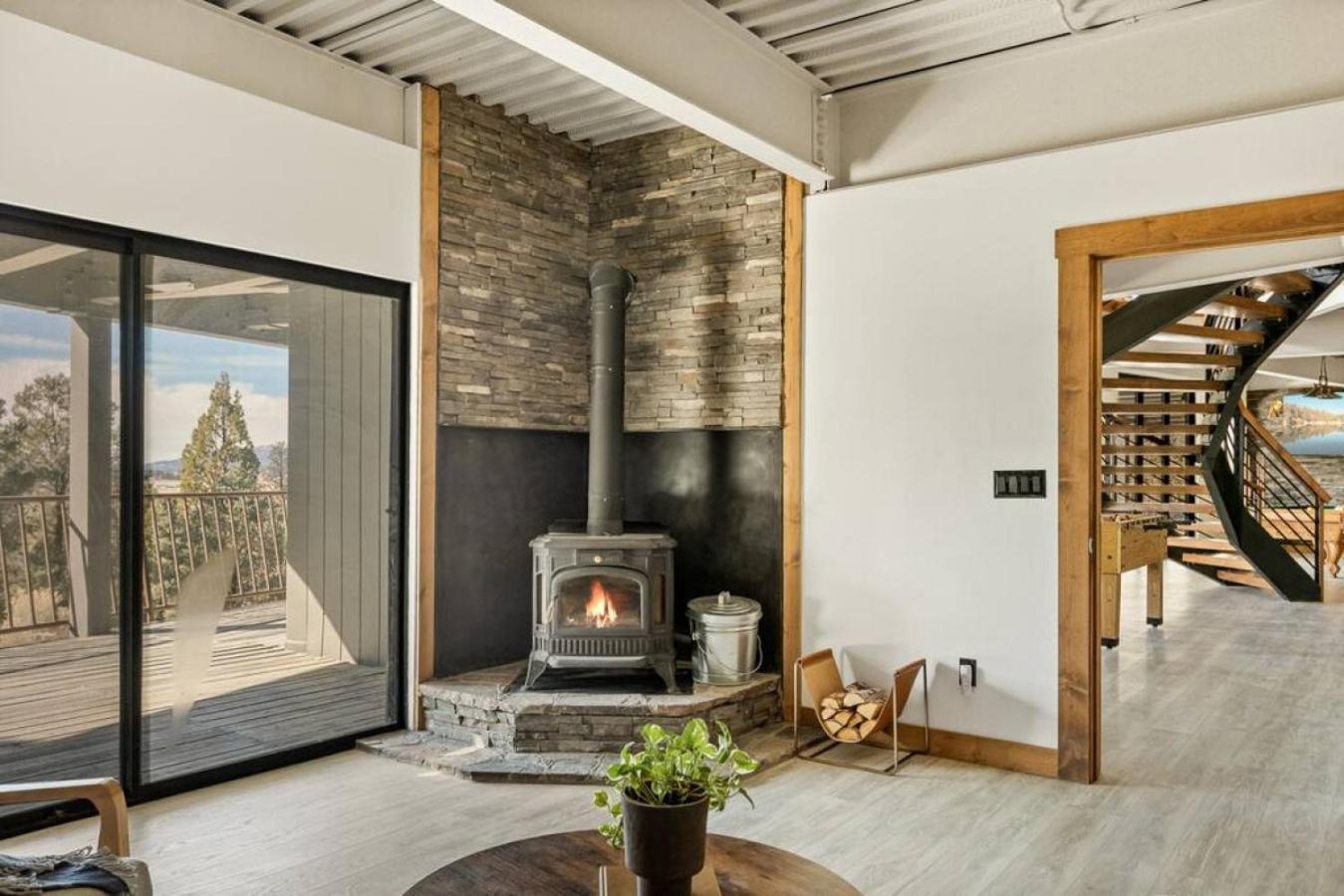 Steel Pine Lodge A Rustic Mountain Retreat Views Baldwin Lake 외부 사진