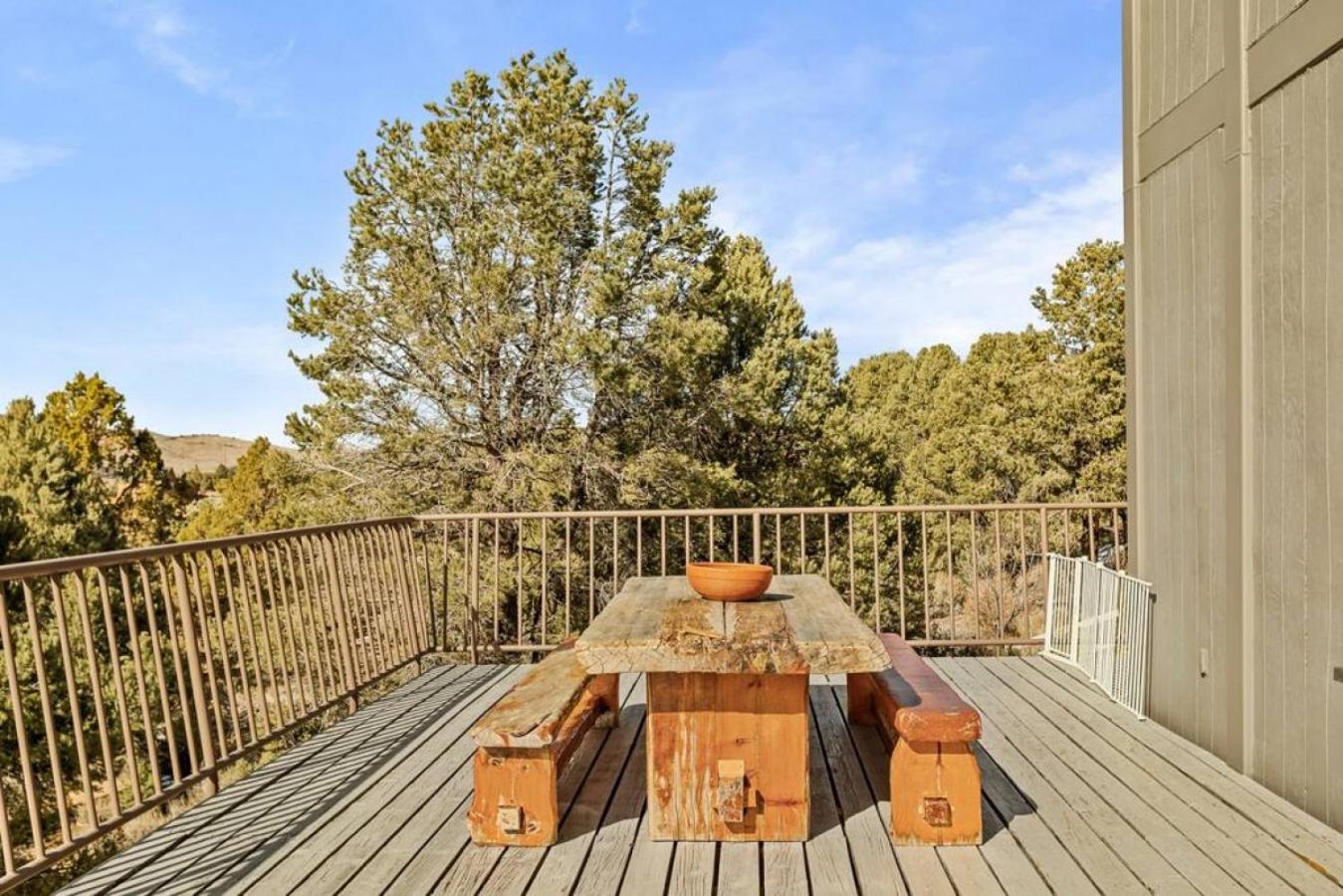 Steel Pine Lodge A Rustic Mountain Retreat Views Baldwin Lake 외부 사진