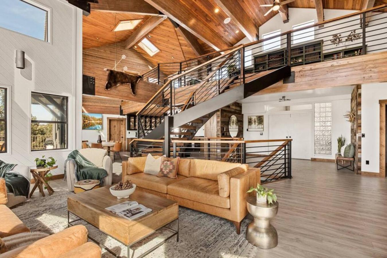Steel Pine Lodge A Rustic Mountain Retreat Views Baldwin Lake 외부 사진