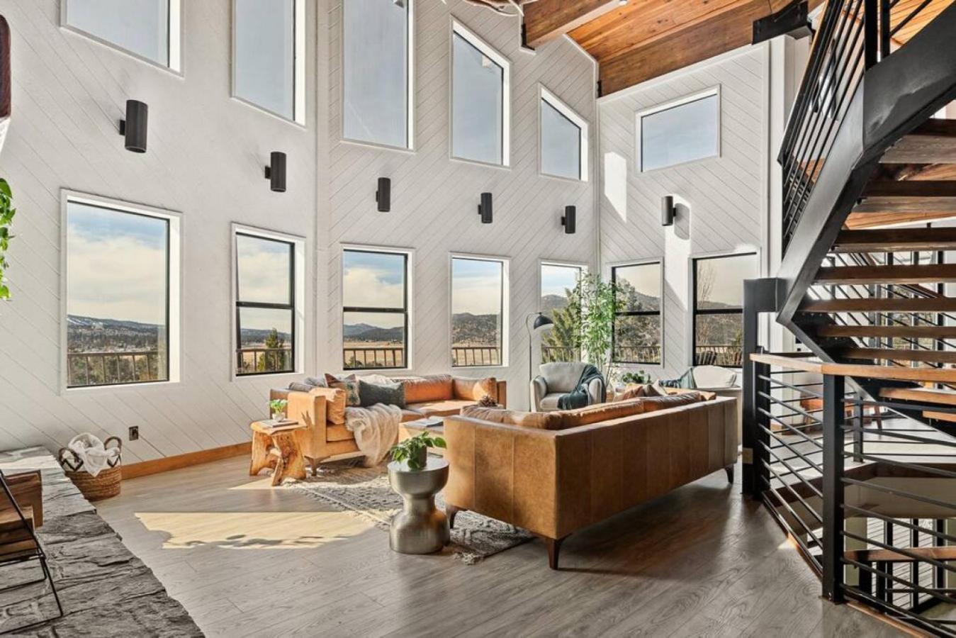 Steel Pine Lodge A Rustic Mountain Retreat Views Baldwin Lake 외부 사진